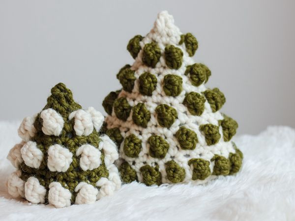 crochet Bobble Christmas Tree free pattern