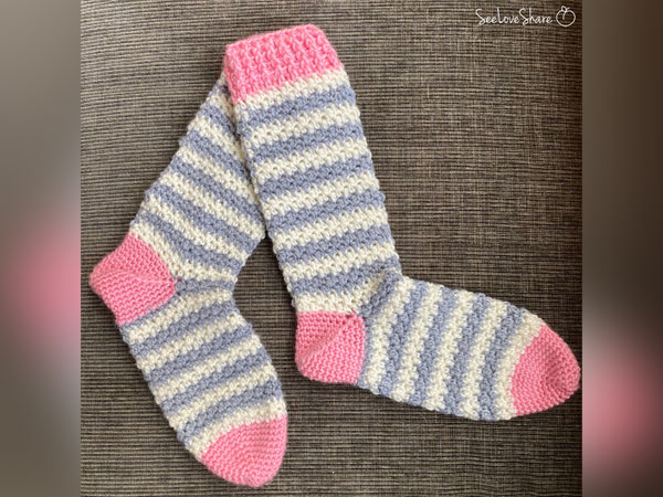 crochet Softee Striped Socks pattern