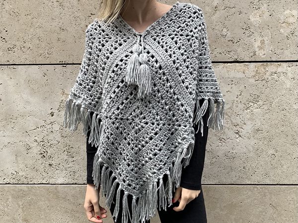 crochet Tulip Square Poncho free pattern