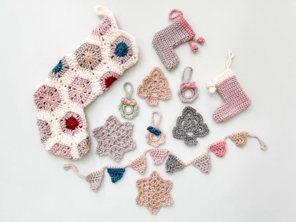 Christmas Crochet Decorations free pattern