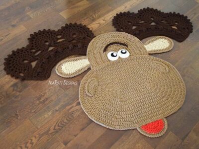 crochet Eh Moose Animal Rug free pattern