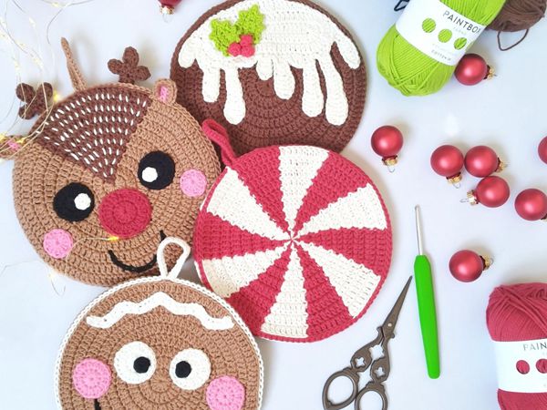 crochet ROUND CHRISTMAS POTHOLDERS free pattern