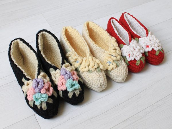 crochet Vintage Floral Slippers easy pattern