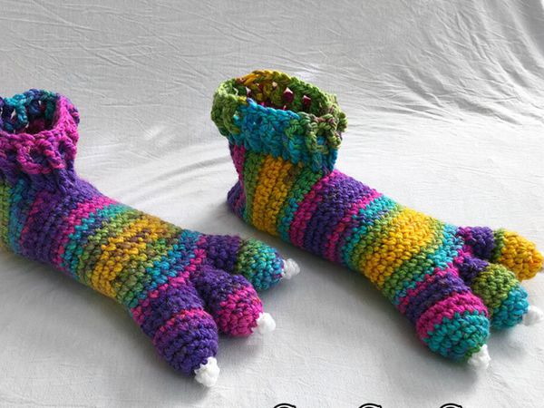 crochet Dinosaur Slippers easy pattern
