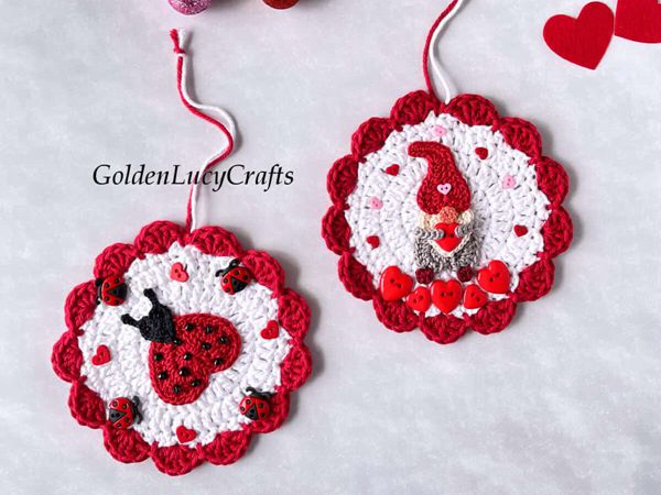 crochet Valentines Day Ornaments free pattern