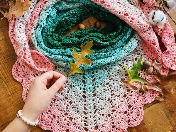crochet The Impression Shawl easy pattern