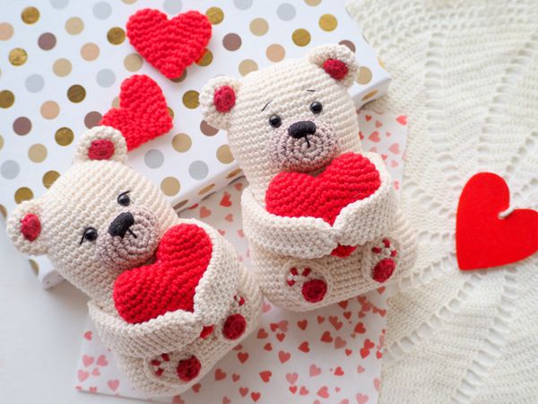 crochet Valentines Teddy Bear easy pattern