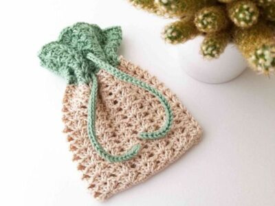 crochet Drawstring Bag Iris free pattern