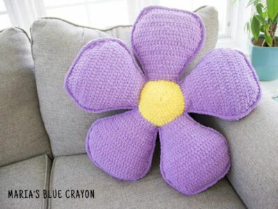 crochet FLOWER PILLOW free pattern