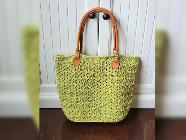 crochet Spring Tote Bag free pattern