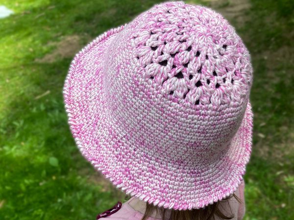 crochet Dahlia Sun Hat free pattern