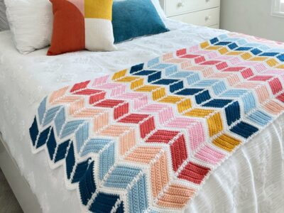 crochet Herringbone Chevron Bed Scarf free pattern