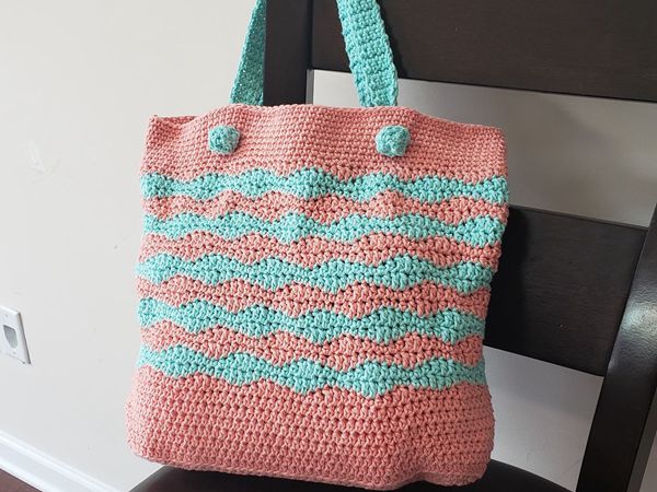 crochet Wavy Market Tote free pattern