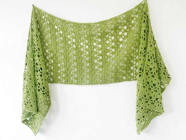 crochet Flores Sideways Shawl free pattern