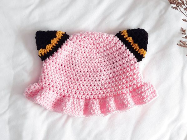 crochet Anya Forger Bucket Hat easy pattern