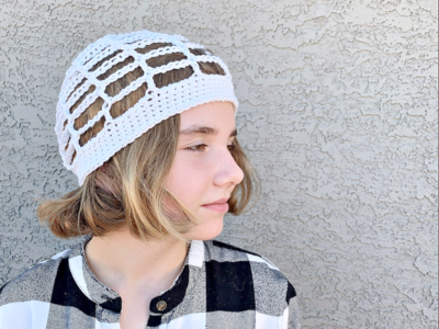 crochet Glow-in-the-Dark Spiderweb Hat free pattern