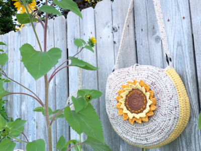 crochet Sunflower Circle Tote free pattern