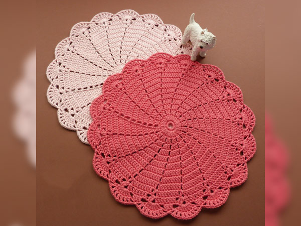 crochet Swirly Doily free pattern