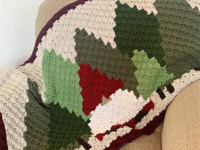 crochet Christmas Gnome C2C Blanket free pattern