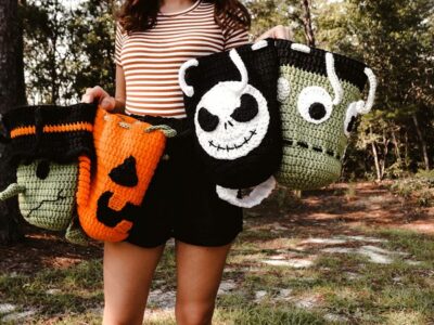 crochet Halloween Candy Bags free pattern