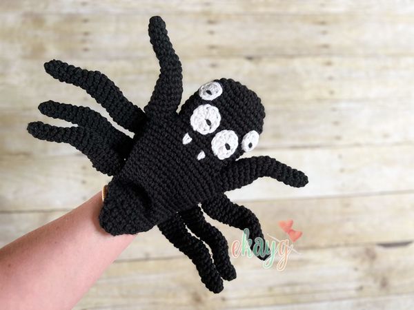 crochet Spider Hand Puppet free pattern