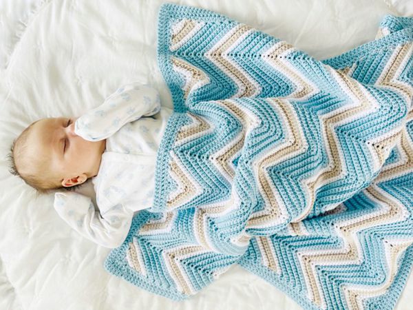 crochet Squared-Off Chevron Baby Blanket free pattern