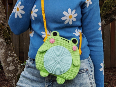 easy crochet Crossbody Froggy Bag pattern
