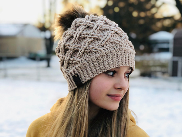 crochet Arctic Weave Slouch Hat easy pattern