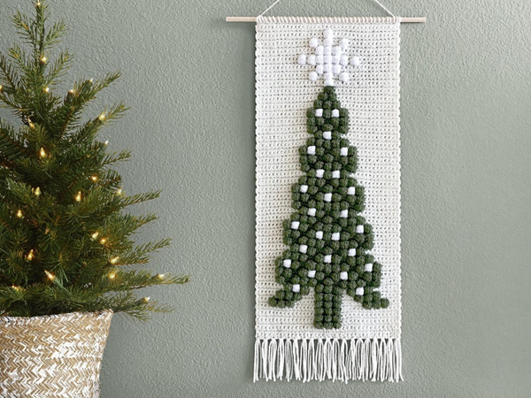crochet Christmas Tree Wall Hanging easy pattern