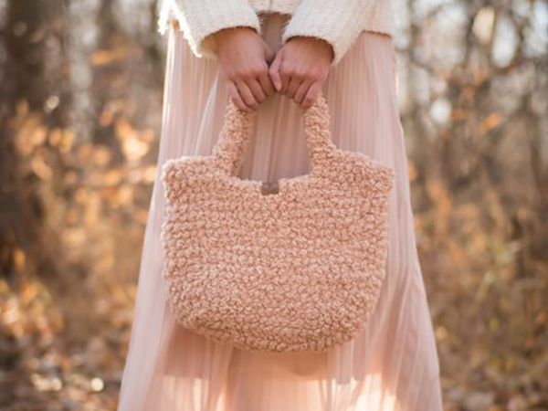 crochet Fuzzy Fleece Bag free pattern